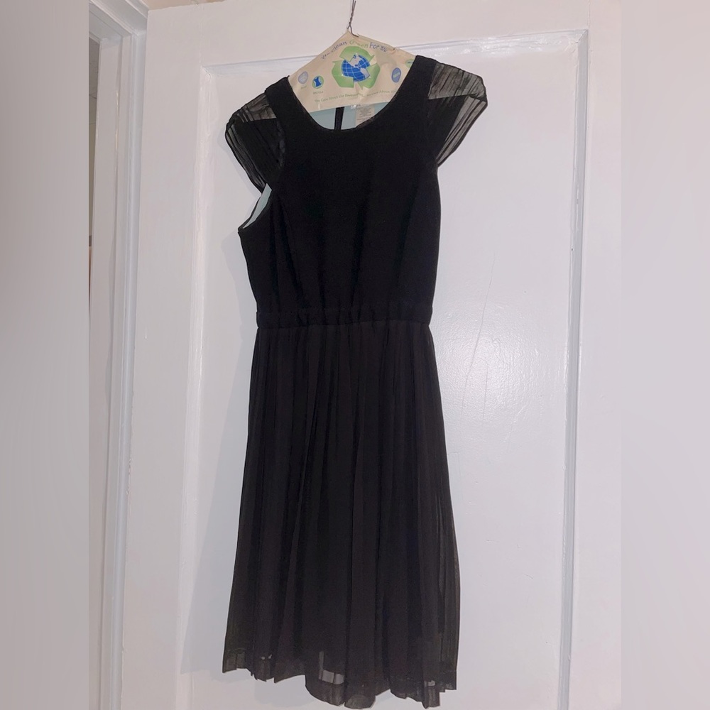 Knee length cap sleeve LDB